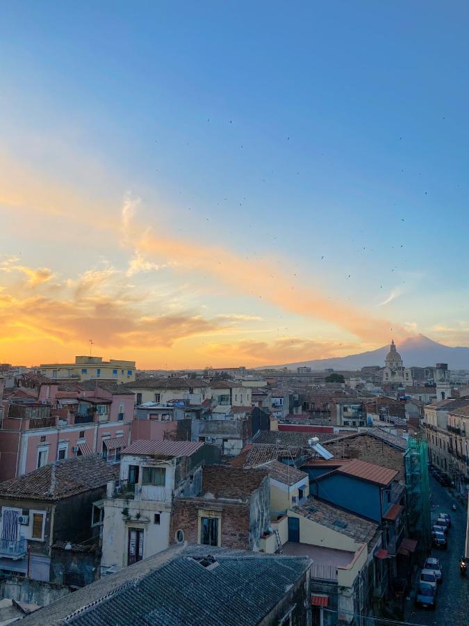 Finestra Sulla Sicilia Bed and Breakfast Κατάνια Εξωτερικό φωτογραφία