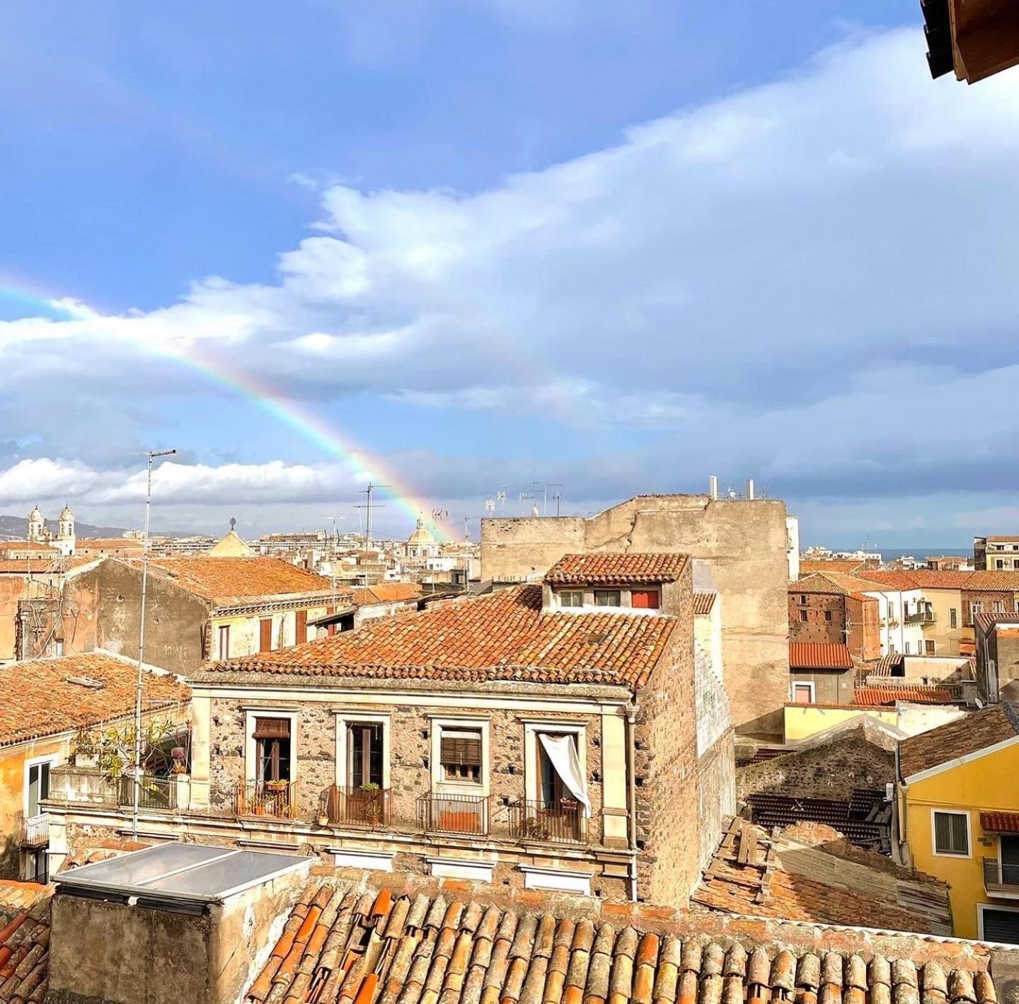 Finestra Sulla Sicilia Bed and Breakfast Κατάνια Εξωτερικό φωτογραφία